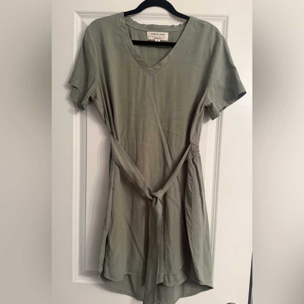 Anthropologie Cloth & Stone V-Neck Tie-Waist Dress -Olive Green